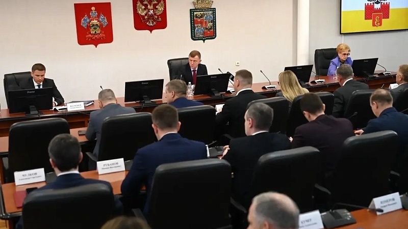 Наумов: последние звонки в школах в 2026 году состоятся 26 мая в России