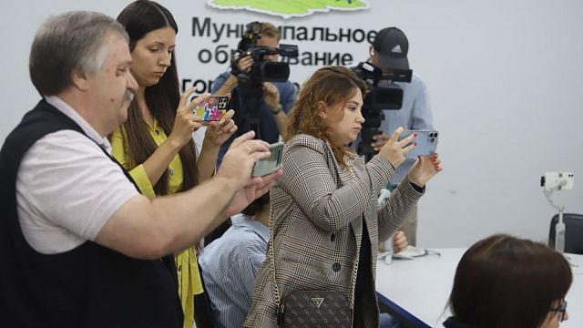 Маршруты коммерческих перевозчиков Краснодара включили в новое мобильное приложение