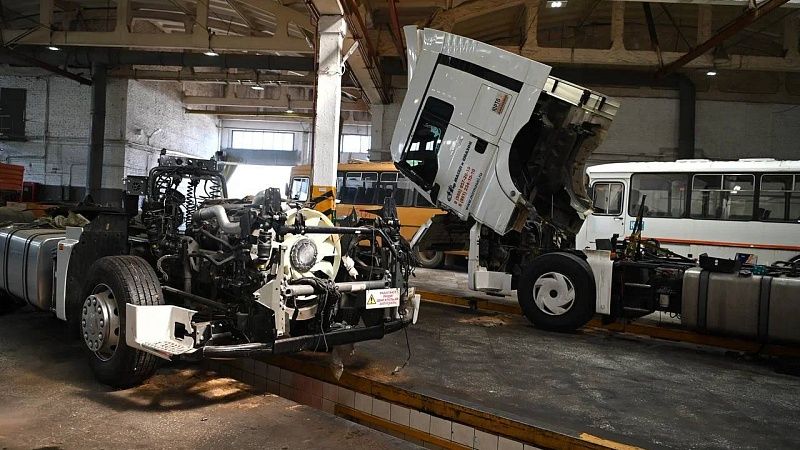 Евгений Наумов посетил старейшее транспортное предприятие Краснодара 