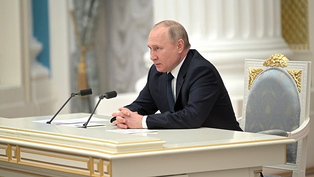 В России за неделю уровень доверия к Владимиру Путину вырос с 60 до 71 процента
