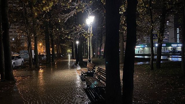 В ночь на субботу в Краснодаре пройдет небольшой дождь. Фото: телеканал «Краснодар»