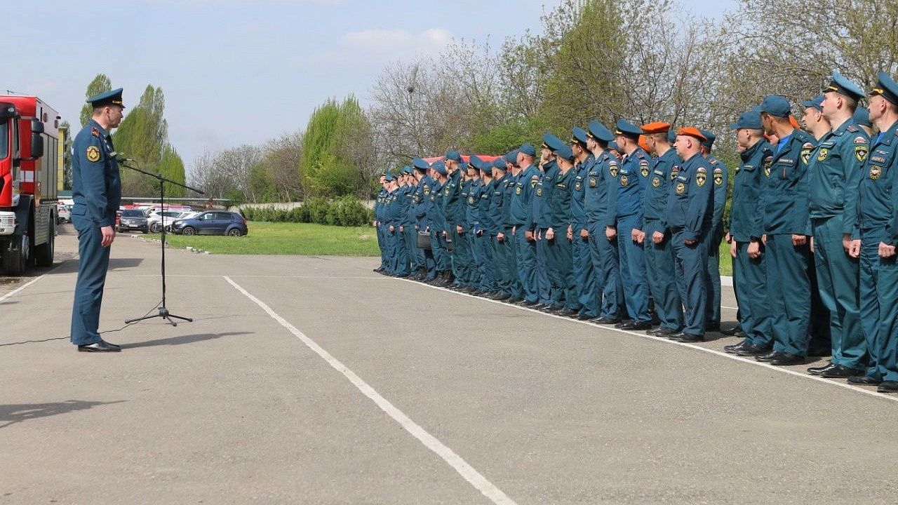 В Краснодаре прошли краевые соревнования по газодымозащитной службе