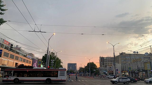 В Краснодаре 9 мая изменится движение двух автобусов