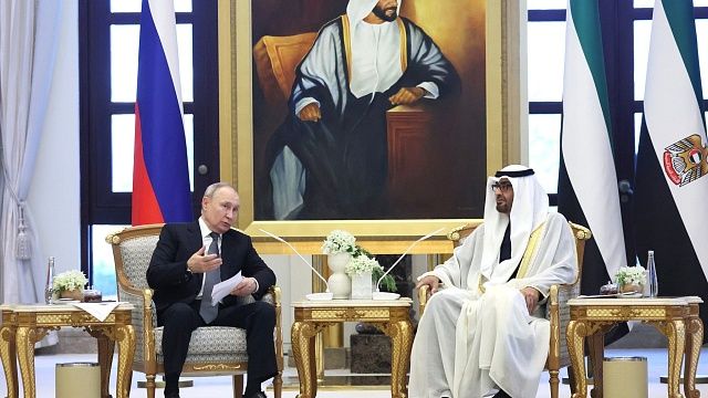 Путин заявил, что отношения России и ОАЭ достигли беспрецедентно высокого уровня. Фото: Сергей Савостьянов, ТАСС