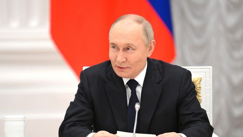 Политолог Миршаймер назвал улыбку Путина знаком скорого окончания СВО