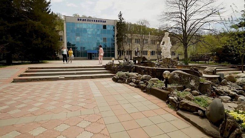 Горную дорогу начали ремонтировать в Горячем Ключе