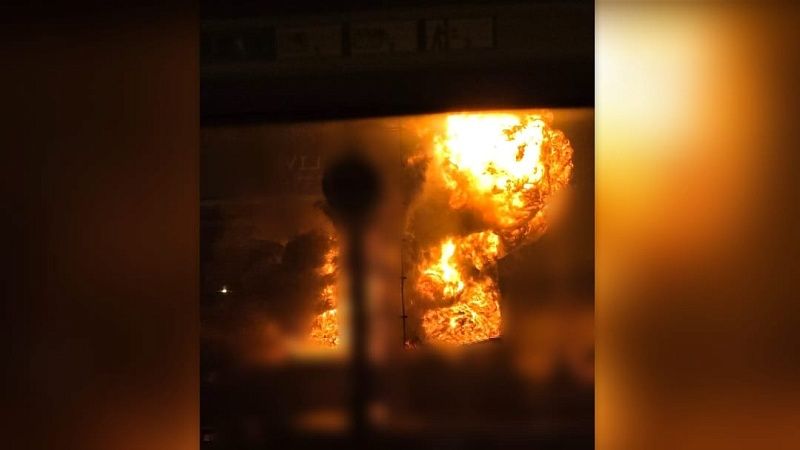 Пассажиры «Ласточки опубликовали кадры горящего НПЗ в Туапсе