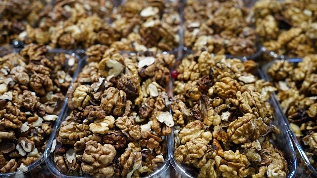 Ученые назвали продукты для улучшения сна и здоровья сердца