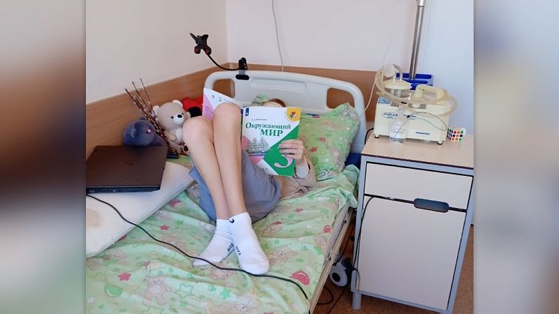 Отец выложил фото после операции мальчика с откусанным лицом из Сочи