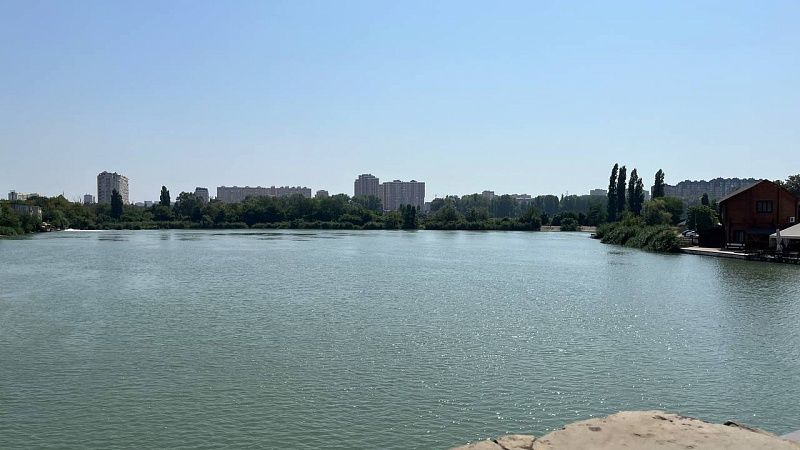 Из-за аномальных дождей приостановили забор воды из Енисея в Красноярске  