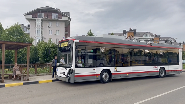 В район Западного обхода отправились первые троллейбусы. Фото: телеканал «Краснодар»