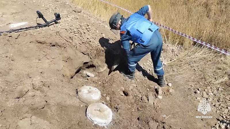 Появилось видео обезвреживания мин времен ВОВ у железной дороги в Крыму