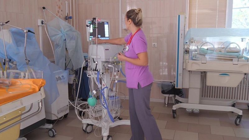 Аппарат ИВЛ для спасения недоношенных младенцев установили в больнице Лабинска 