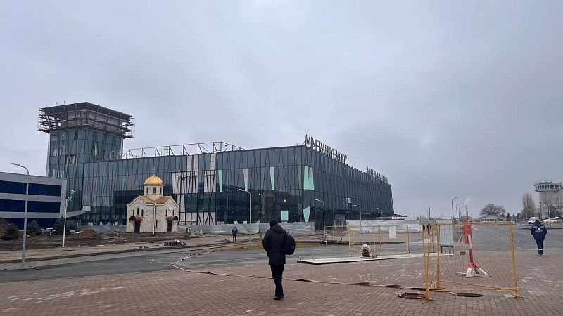 Град повредил самолет в Минводах и сорвал рейс в Петербург