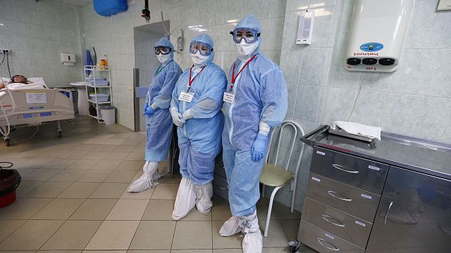 За три года на Кубани коронавирус выявили у 350 тысяч человек