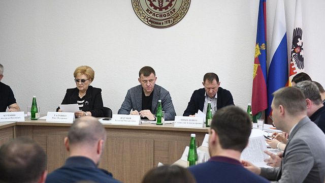Евгений Наумов поручил поставить на контроль ресурсоснабжение участков в пригородах Краснодара, выделенных для многодетных семей