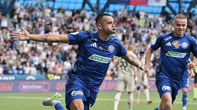 «Оренбург» открыл счет в матче с «Краснодаром» на седьмой минуте