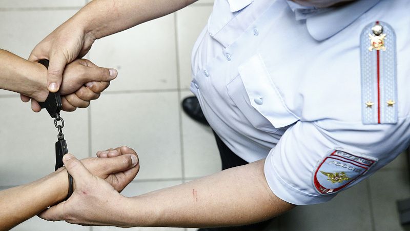 В Краснодаре четверо мужчин сядут в тюрьму на 19,5 лет суммарно за кражу более 26 миллионов рублей