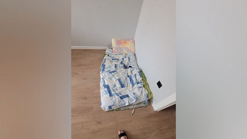 Соседи помогут матери-одиночки, бросавшей дочь ради работы в полях в Краснодаре