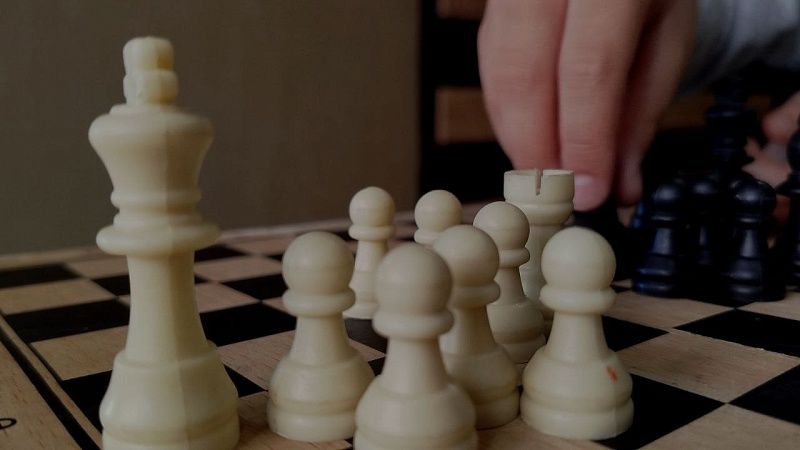 Карякин назвал допуск россиян на турниры по шахматам историческим событием