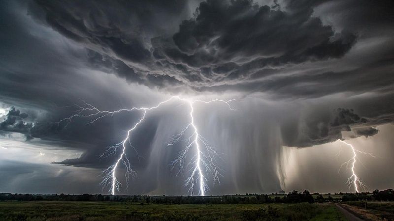 Сильную грозу прогнозируют 12 июня в Сочи