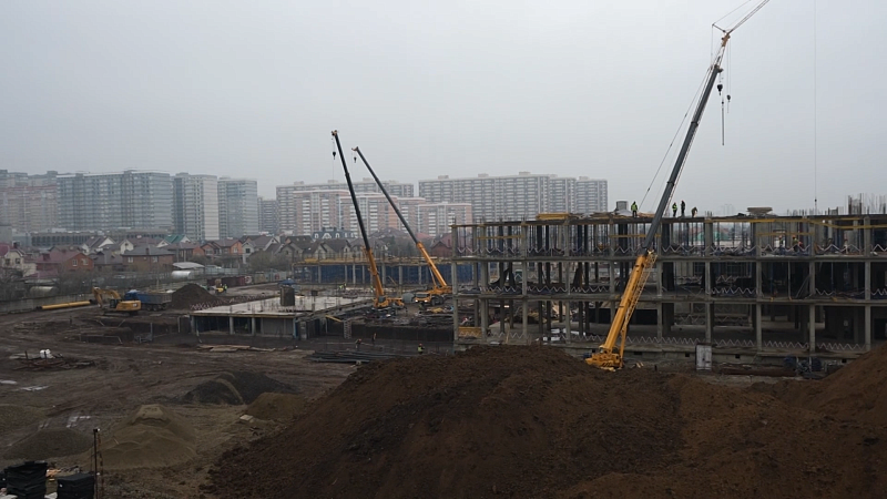 Неделя в Краснодаре. Социальная стройка, детские площадки, краевой бюджет.