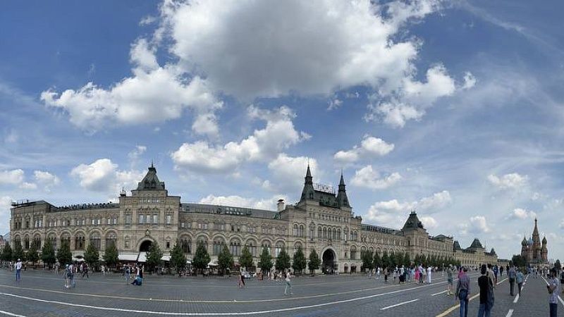 Соболиные шапки из 90-х начали продавать в московском ЦУМе за полмиллиона рублей