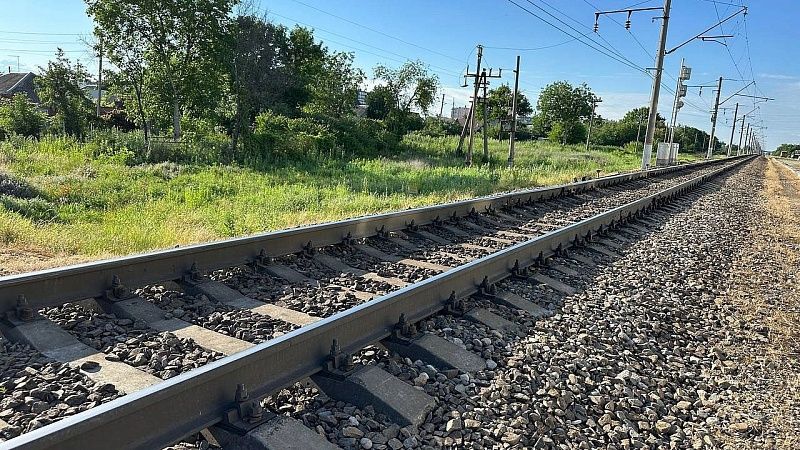 Движение поездов приостановили из-за атаки дронов ВСУ в Крыму
