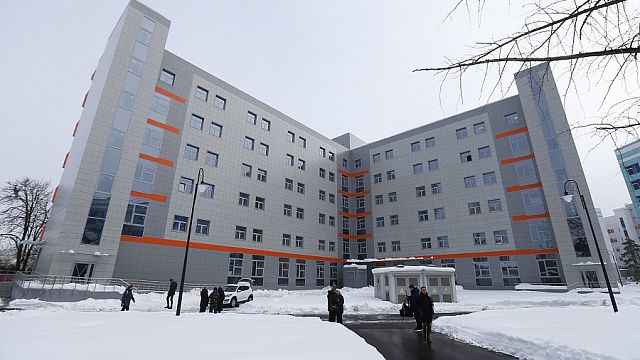 Работы по строительству и оснащению лечебно-диагностического корпуса детской краевой больницы в Краснодаре выполнены на 80%
