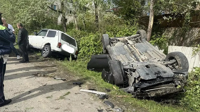 В массовом ДТП погиб водитель иномарки в Сочи