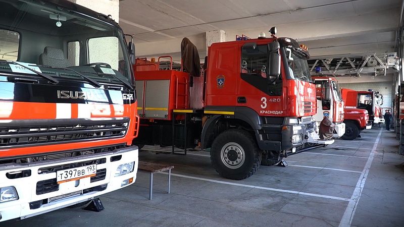 Пожар в 700 «квадратов» случился на лимане в Анапе