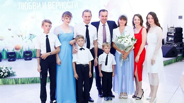 Кубанская семья удостоена государственной награды - ордена «Родительская слава» Фото: t.me/kondratyevvi