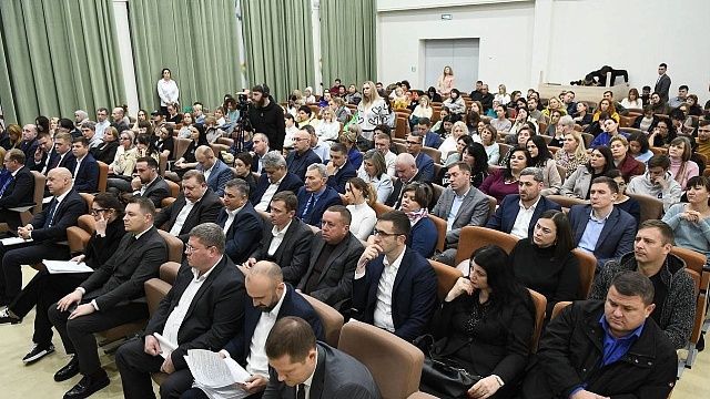 Глава Краснодара и председатель гордумы провели встречу с жителями Прикубанского округа 