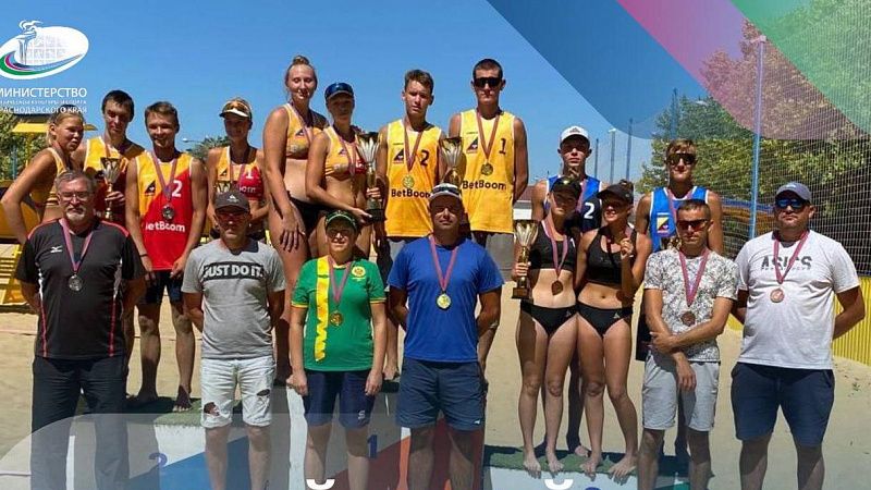 Краснодарские спортсменки заняли второе место на первенстве Краснодарского края по пляжному волейболу