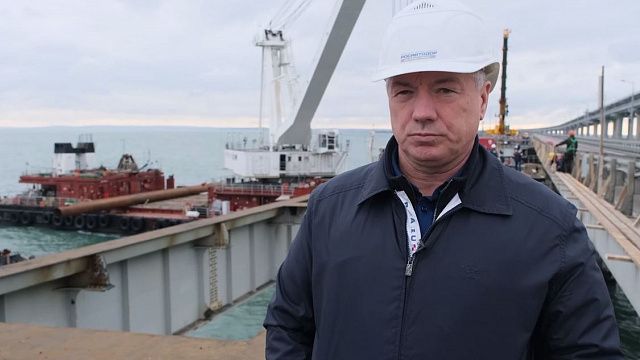 Вице-премьер РФ Марат Хуснуллин сообщил, что завершается демонтаж обвалившихся пролетов Крымского моста