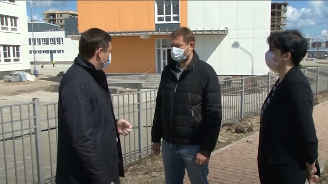 В условиях карантина в Краснодаре возобновлено строительство школы на 1100 мест