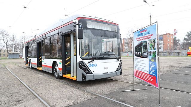 В Краснодар приехал первый из 60 троллейбусов с автономным ходом 