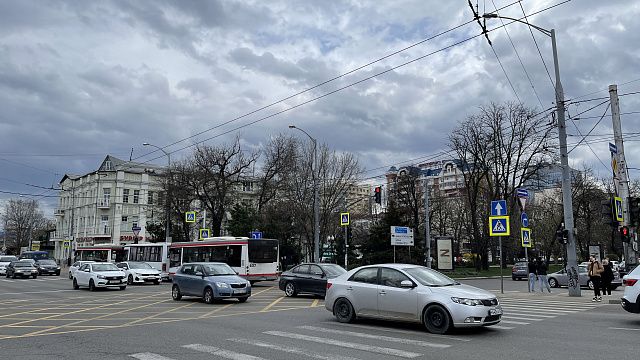 Автоэксперт: в Краснодаре упали цены на автомобили с годовым пробегом