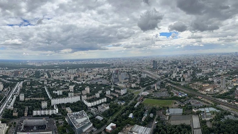 Элитный пентхаус площадью более тысячи квадратов продали в Москве