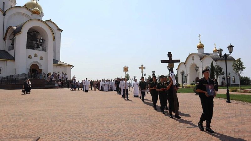 С почестями проводили в последний путь 104-летнего Ивана Курбакова в Геленджике