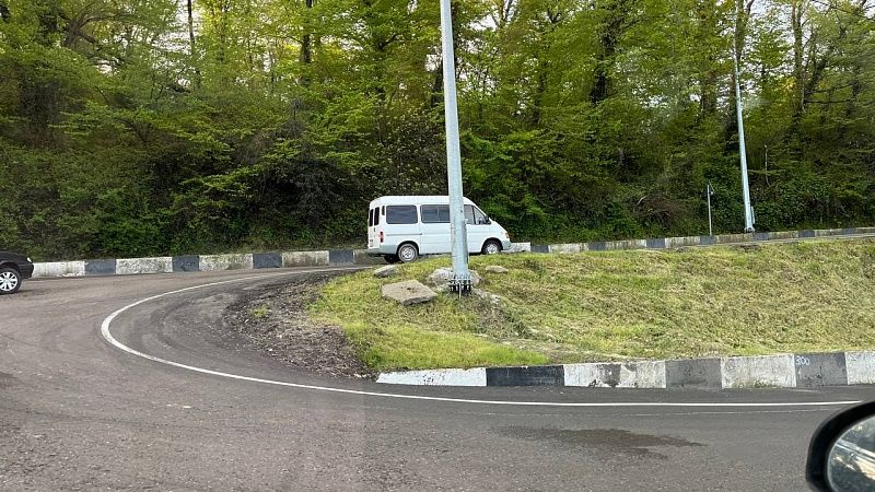 Разрушенную оползнем дорогу восстановят за 150 миллионов в Сочи