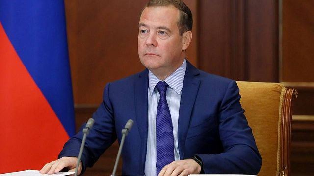 Дмитрий Медведев прокомментировал возможность возвращения в Россию социальной сети Instagram 