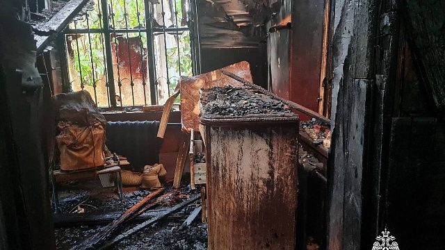 Мужчина и женщина погибли во время пожара в Горячем Ключе