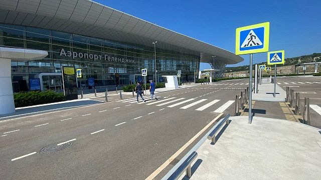 Минтранс допустил открытие аэропорта Анапы до конца года