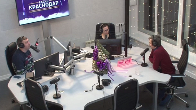Алексей Мосолов в эфире радио «Краснодар». Фото: телеканал «Краснодар»