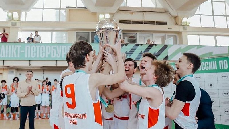 Краснодарские баскетболисты заняли первое место на первенстве России по баскетболу