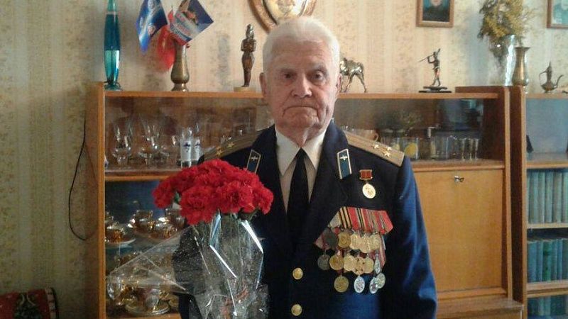 Губернатор Кубани поздравил двух ветеранов ВОВ с днем рождения