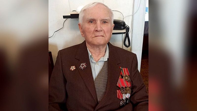 Кондратьев поздравил со 101-летием ветерана ВОВ из Краснодара 