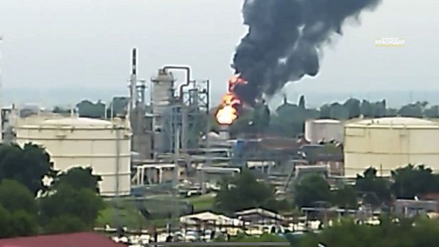 На Краснодарском НПЗ произошло возгорание колонны для переработки дизельного топлива  
