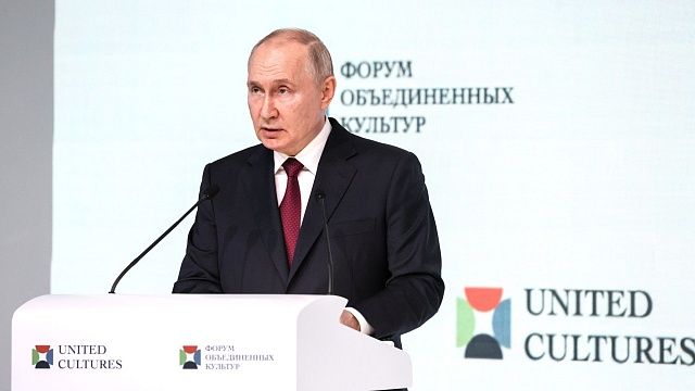 Путин заявил, что в России будут увеличивать финансирование сферы культуры. Фото: Михаил Метцель, ТАСС
